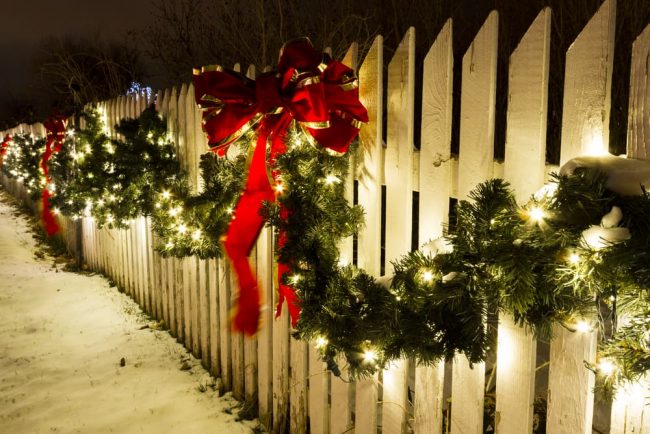5 Creative Ways to Decorate Your Fence