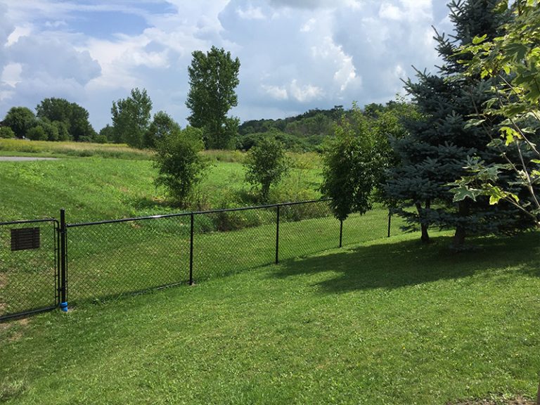 Ottawa Fencing Residential & Commercial Fence Company Ideal Fence